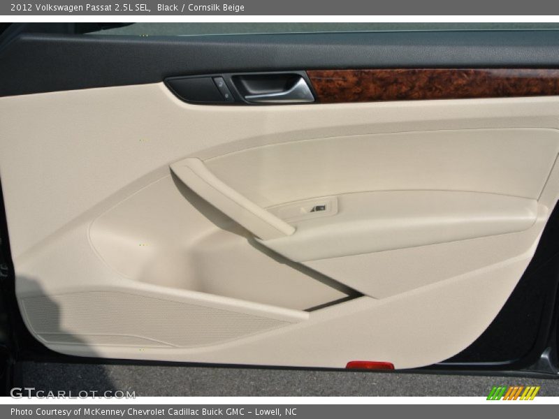 Black / Cornsilk Beige 2012 Volkswagen Passat 2.5L SEL