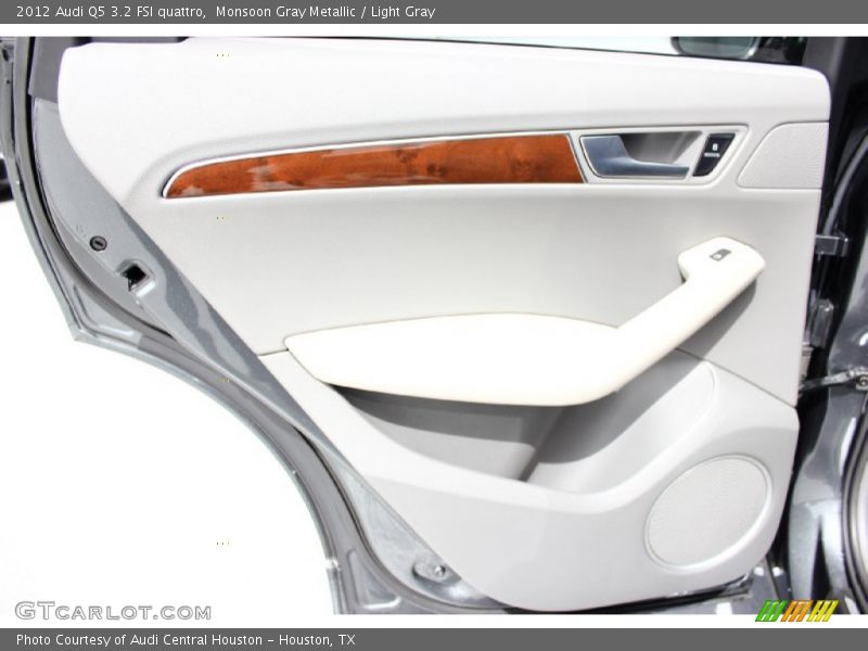 Monsoon Gray Metallic / Light Gray 2012 Audi Q5 3.2 FSI quattro
