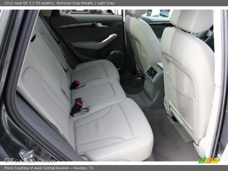 Rear Seat of 2012 Q5 3.2 FSI quattro