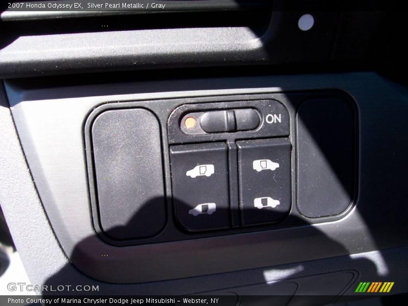 Silver Pearl Metallic / Gray 2007 Honda Odyssey EX