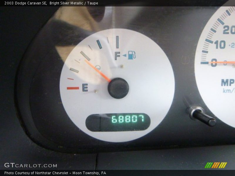 Bright Silver Metallic / Taupe 2003 Dodge Caravan SE