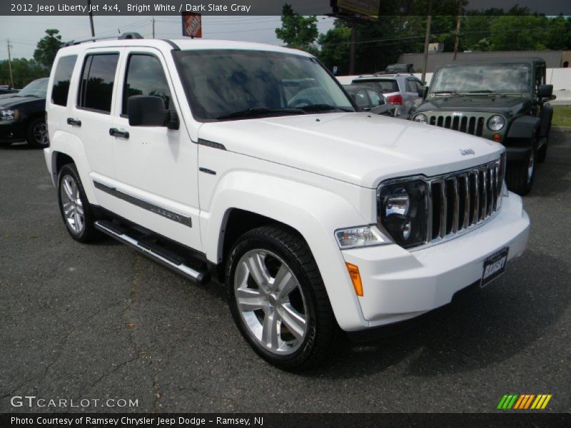 Bright White / Dark Slate Gray 2012 Jeep Liberty Jet 4x4