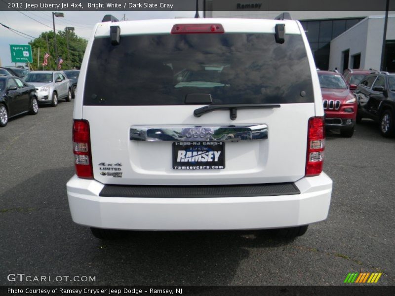 Bright White / Dark Slate Gray 2012 Jeep Liberty Jet 4x4