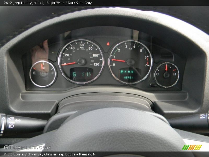 Bright White / Dark Slate Gray 2012 Jeep Liberty Jet 4x4