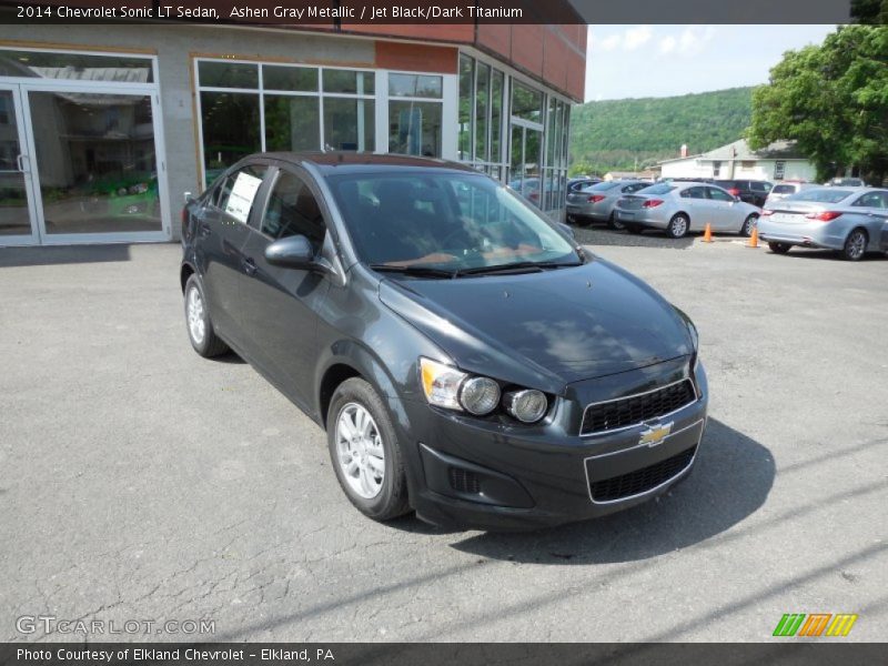 Front 3/4 View of 2014 Sonic LT Sedan