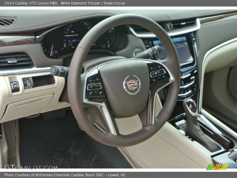 White Diamond Tricoat / Shale/Cocoa 2014 Cadillac XTS Luxury FWD