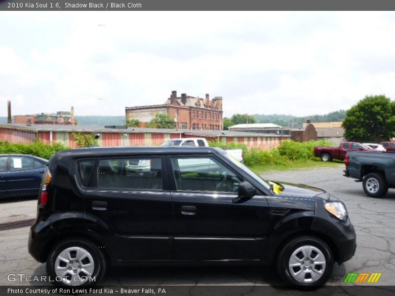 Shadow Black / Black Cloth 2010 Kia Soul 1.6