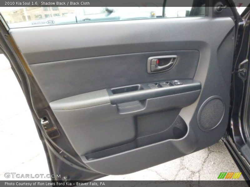 Shadow Black / Black Cloth 2010 Kia Soul 1.6