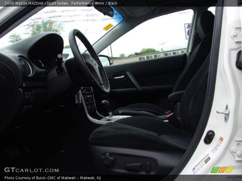 Performance White / Black 2006 Mazda MAZDA6 i Sport Sedan