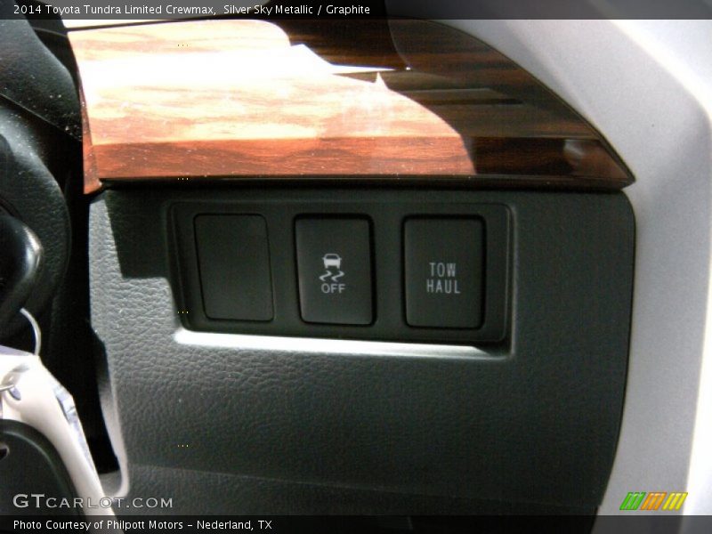 Silver Sky Metallic / Graphite 2014 Toyota Tundra Limited Crewmax