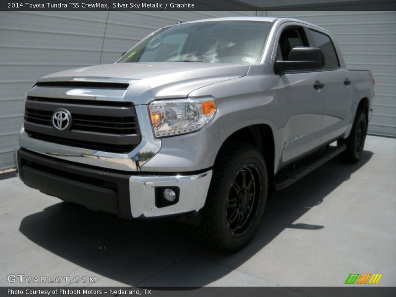 Silver Sky Metallic / Graphite 2014 Toyota Tundra TSS CrewMax