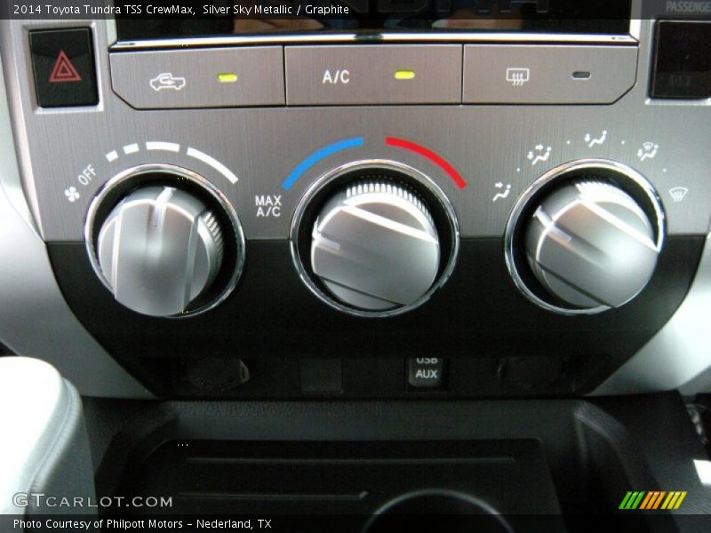 Silver Sky Metallic / Graphite 2014 Toyota Tundra TSS CrewMax
