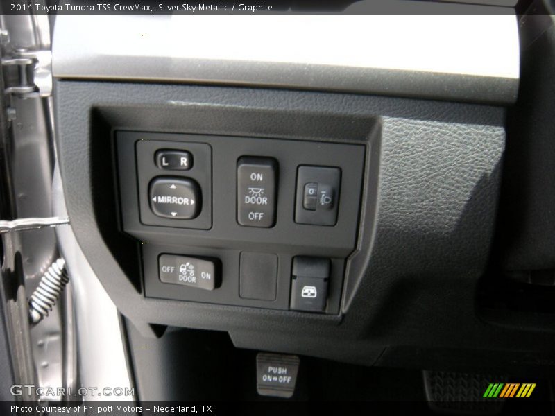 Silver Sky Metallic / Graphite 2014 Toyota Tundra TSS CrewMax