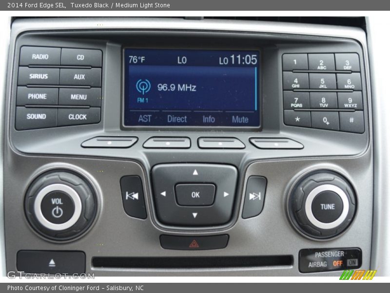 Tuxedo Black / Medium Light Stone 2014 Ford Edge SEL