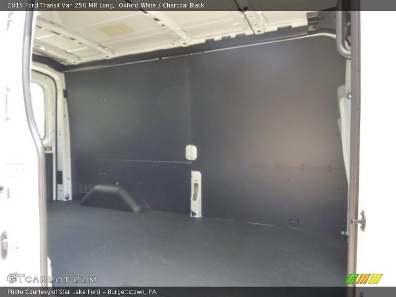  2015 Transit Van 250 MR Long Trunk