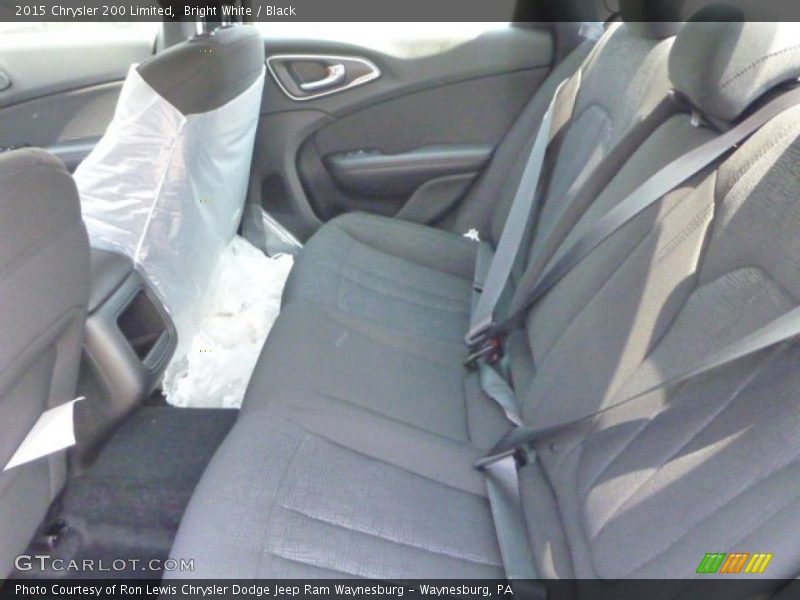 Bright White / Black 2015 Chrysler 200 Limited