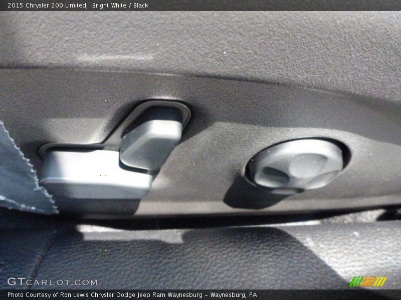 Bright White / Black 2015 Chrysler 200 Limited