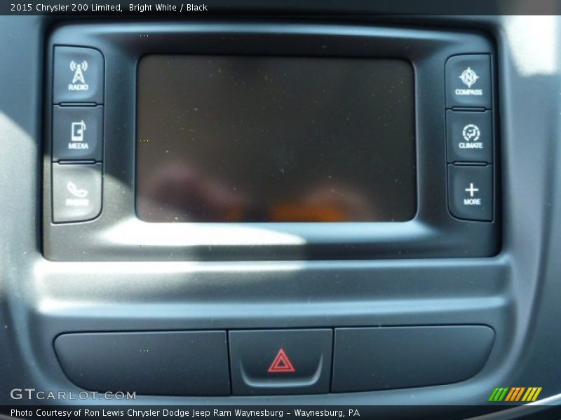 Bright White / Black 2015 Chrysler 200 Limited