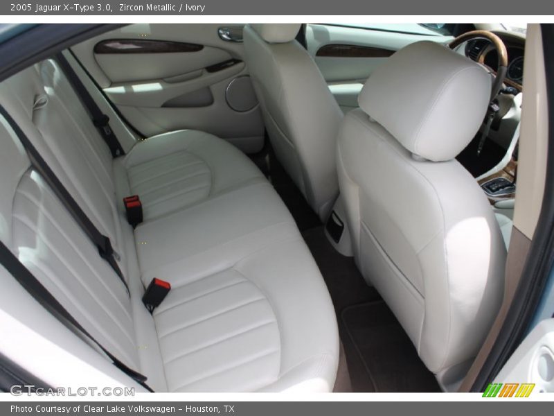 Zircon Metallic / Ivory 2005 Jaguar X-Type 3.0