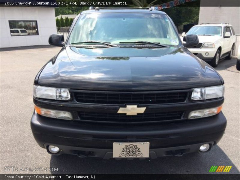 Black / Gray/Dark Charcoal 2005 Chevrolet Suburban 1500 Z71 4x4