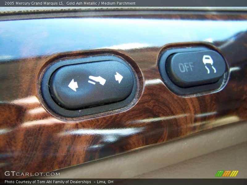 Gold Ash Metallic / Medium Parchment 2005 Mercury Grand Marquis LS