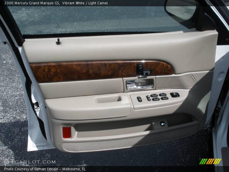 Vibrant White / Light Camel 2006 Mercury Grand Marquis GS