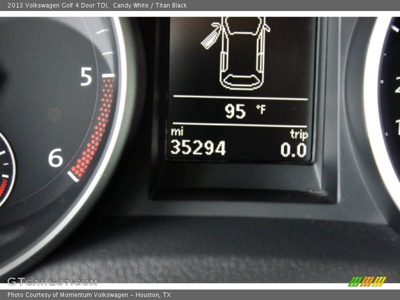 Candy White / Titan Black 2013 Volkswagen Golf 4 Door TDI