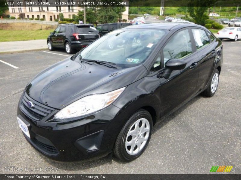 Tuxedo Black / Charcoal Black/Light Stone 2013 Ford Fiesta S Sedan