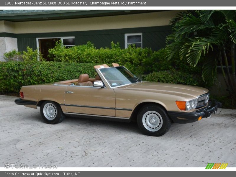 Champagne Metallic / Parchment 1985 Mercedes-Benz SL Class 380 SL Roadster