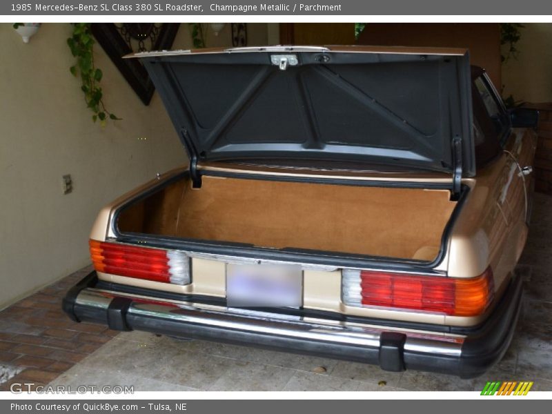 Champagne Metallic / Parchment 1985 Mercedes-Benz SL Class 380 SL Roadster