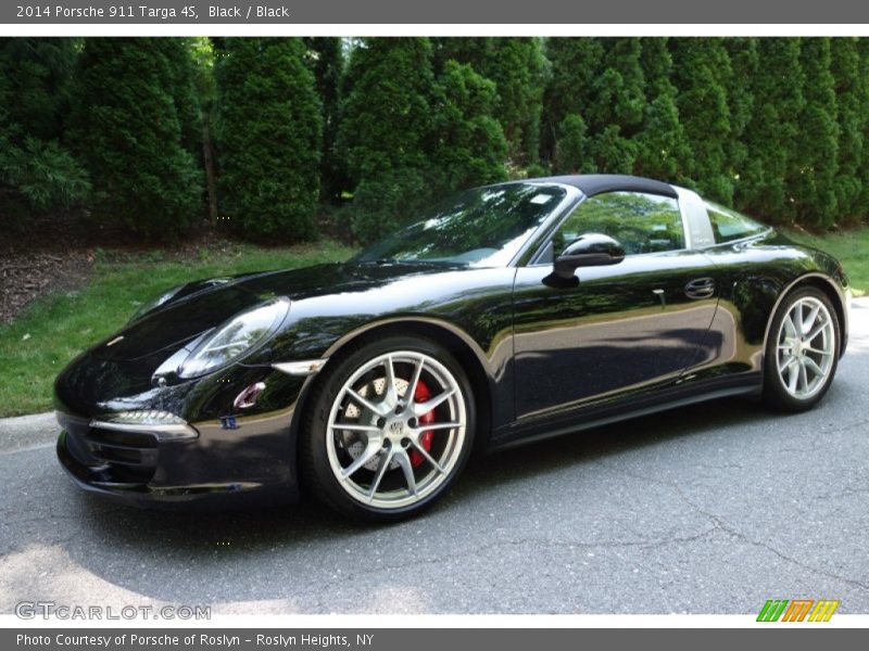 Front 3/4 View of 2014 911 Targa 4S