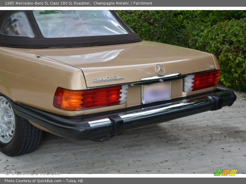 Champagne Metallic / Parchment 1985 Mercedes-Benz SL Class 380 SL Roadster