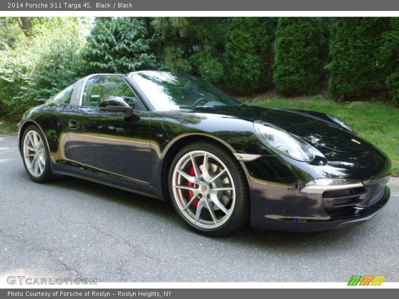 Front 3/4 View of 2014 911 Targa 4S