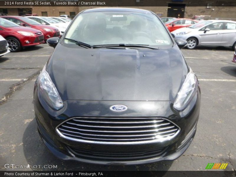 Tuxedo Black / Charcoal Black 2014 Ford Fiesta SE Sedan