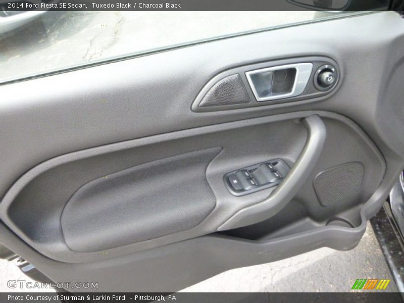 Tuxedo Black / Charcoal Black 2014 Ford Fiesta SE Sedan