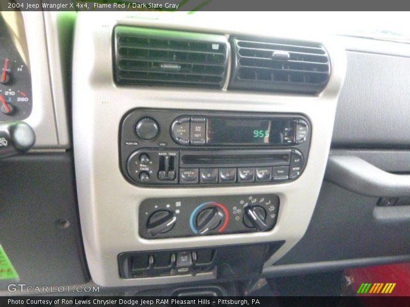 Flame Red / Dark Slate Gray 2004 Jeep Wrangler X 4x4