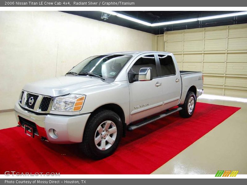 Radiant Silver / Graphite/Titanium 2006 Nissan Titan LE Crew Cab 4x4