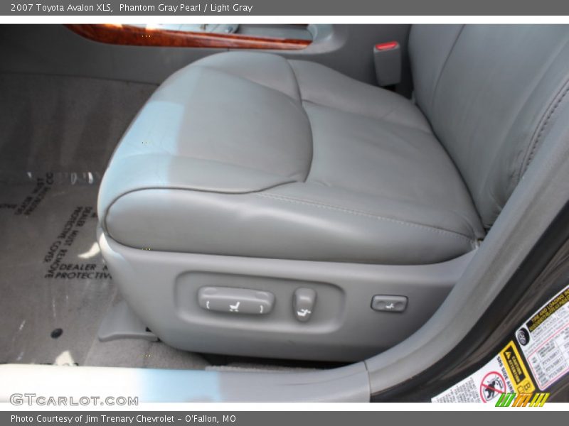 Phantom Gray Pearl / Light Gray 2007 Toyota Avalon XLS