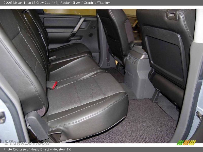 Radiant Silver / Graphite/Titanium 2006 Nissan Titan LE Crew Cab 4x4