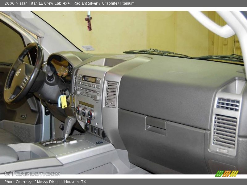 Radiant Silver / Graphite/Titanium 2006 Nissan Titan LE Crew Cab 4x4