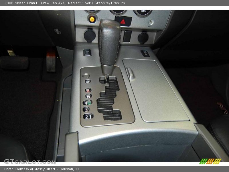Radiant Silver / Graphite/Titanium 2006 Nissan Titan LE Crew Cab 4x4