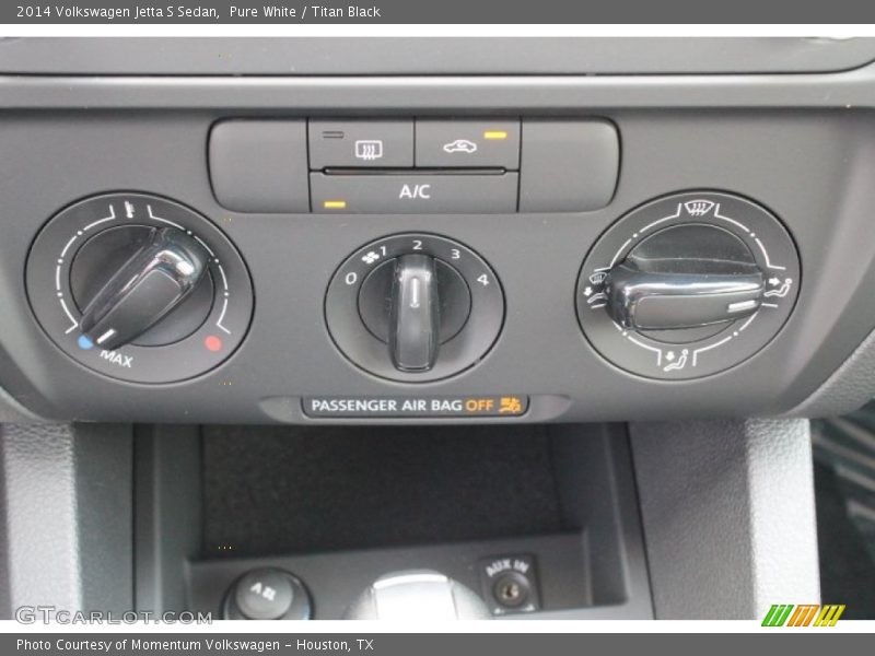 Pure White / Titan Black 2014 Volkswagen Jetta S Sedan