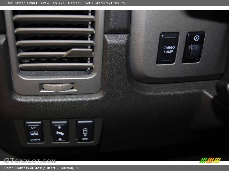 Radiant Silver / Graphite/Titanium 2006 Nissan Titan LE Crew Cab 4x4