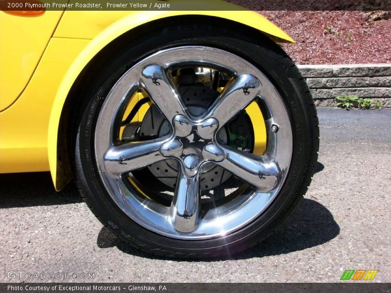 Prowler Yellow / Agate 2000 Plymouth Prowler Roadster