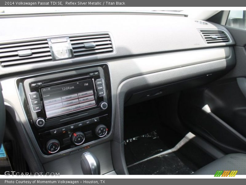 Reflex Silver Metallic / Titan Black 2014 Volkswagen Passat TDI SE