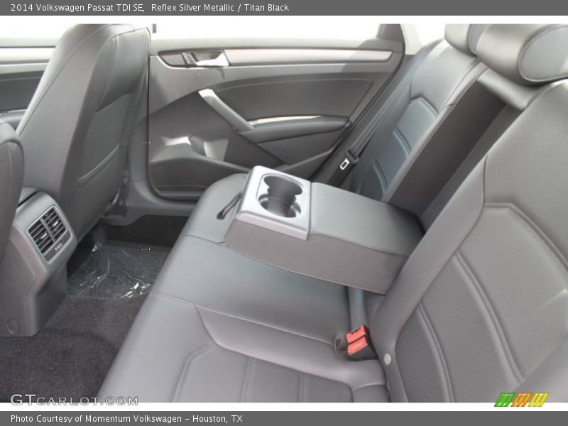 Reflex Silver Metallic / Titan Black 2014 Volkswagen Passat TDI SE