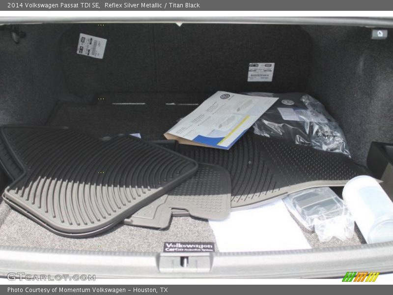 Reflex Silver Metallic / Titan Black 2014 Volkswagen Passat TDI SE