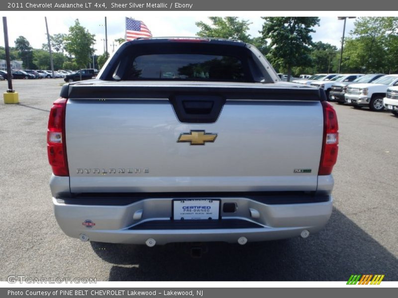 Sheer Silver Metallic / Ebony 2011 Chevrolet Avalanche LT 4x4