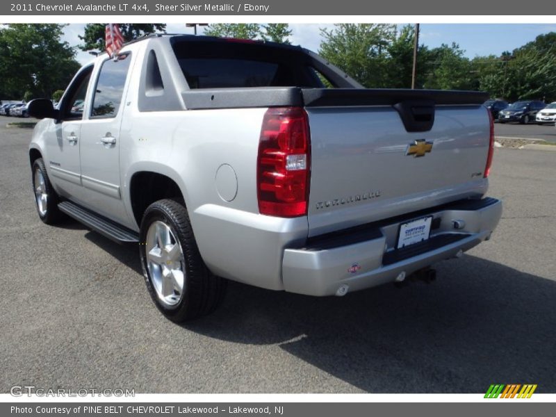 Sheer Silver Metallic / Ebony 2011 Chevrolet Avalanche LT 4x4
