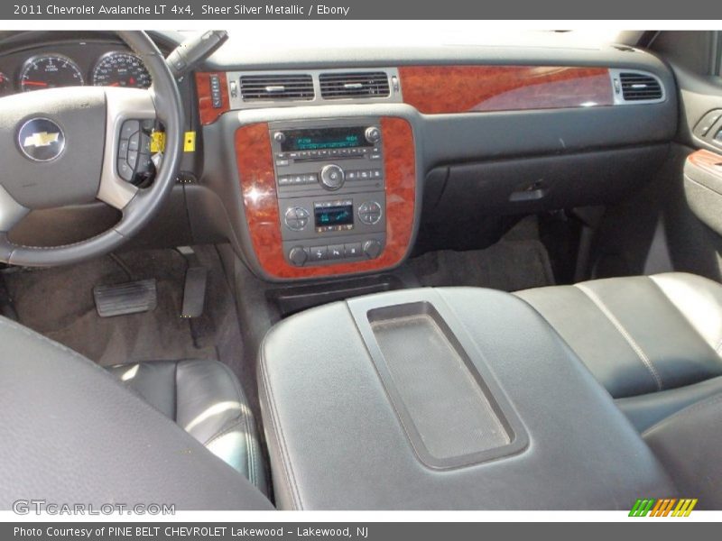 Sheer Silver Metallic / Ebony 2011 Chevrolet Avalanche LT 4x4